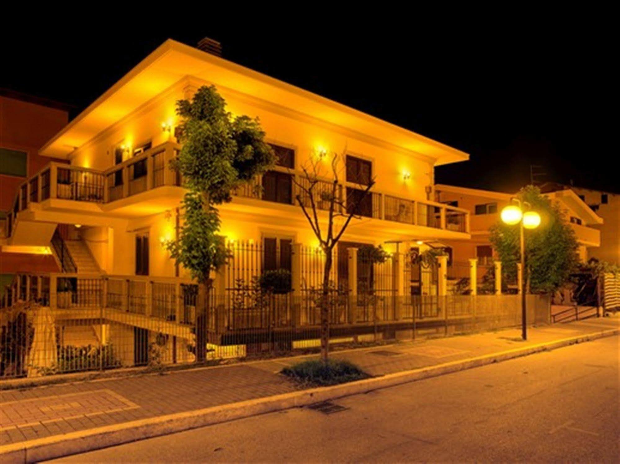 Villa Grace Tombolato Montesilvano Exterior photo